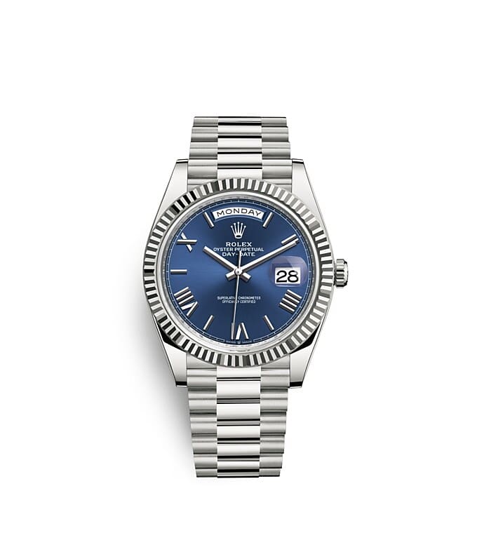 นาฬิกา Rolex Day-Date 40 มม., ทองคำขาว หน้าปัดสีน้ำเงินสว่าง ขอบหน้าปัดแบบเซาะร่อง