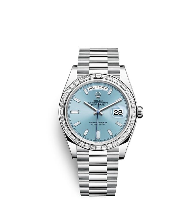 นาฬิกา Rolex Day-Date 40 มม., แพลทินัมและเพชร หน้าปัดสีฟ้าไอซ์บลู ขอบหน้าปัดประดับเพชร