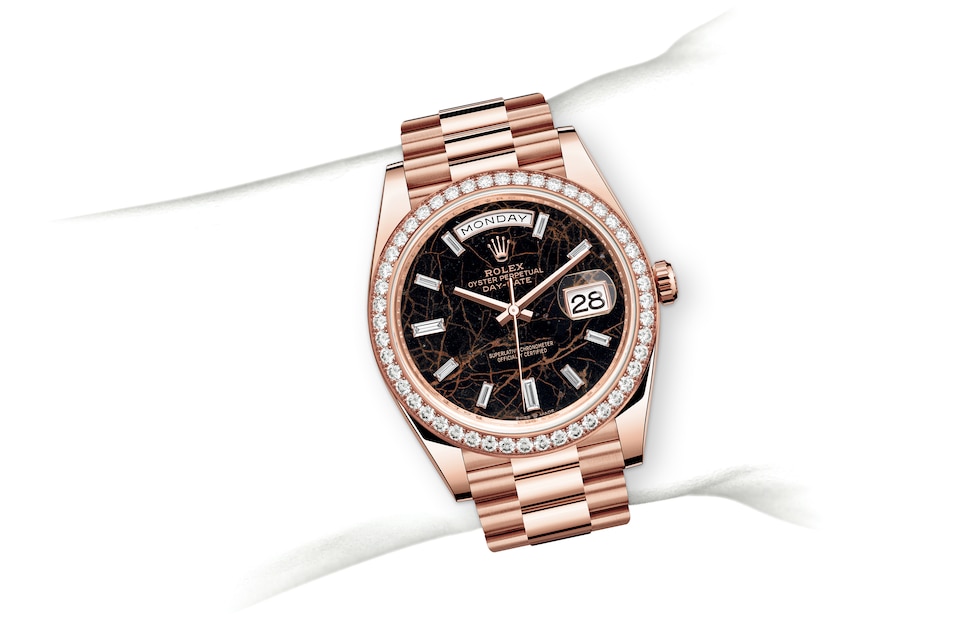 นาฬิกาข้อมือ Rolex Day-Date | M228345RBR-0016 |  ที่ เพนดูลัม