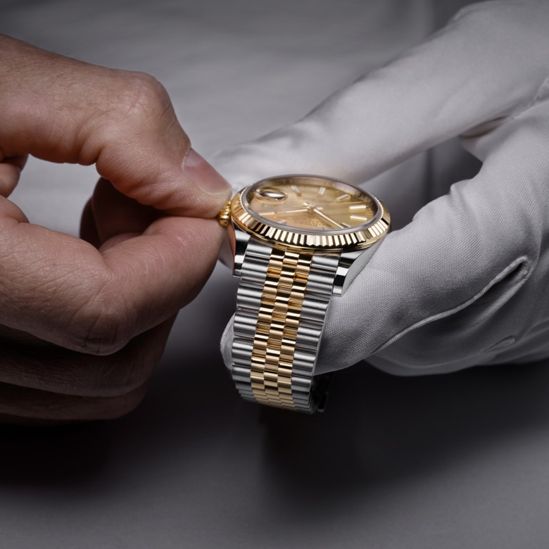 Servicing your Rolex - Pendulum