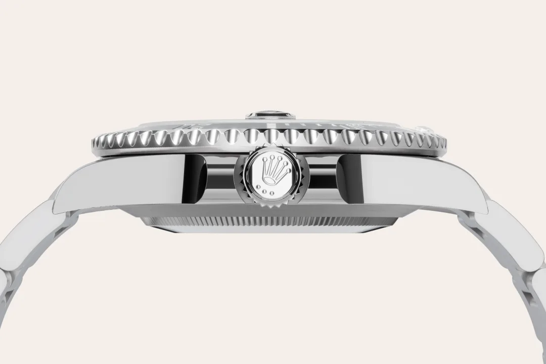 Rolex Submariner in Oystersteel, M126610LN-0001 - Pendulum Rolex Submariner in Oystersteel, M126610LN-0001 - Pendulum