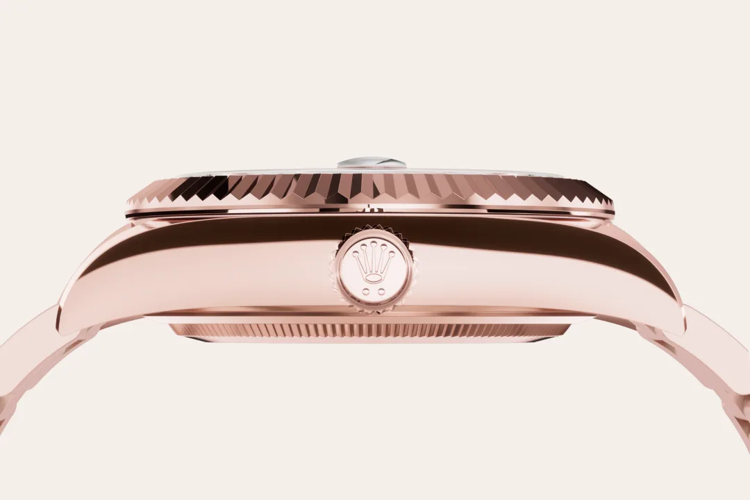 Rolex Sky-Dweller in 18 ct Everose gold, M336935-0002 - Pendulum Rolex Sky-Dweller in 18 ct Everose gold, M336935-0002 - Pendulum