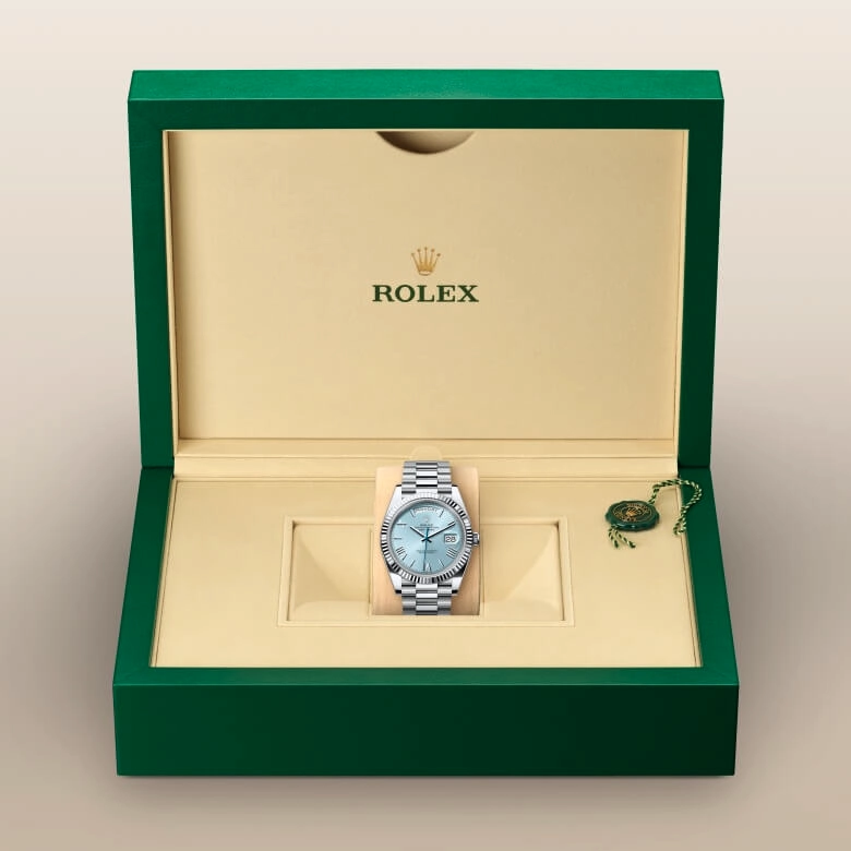 Rolex Day-Date in แพลทินัม, M228236-0012 - Pendulum