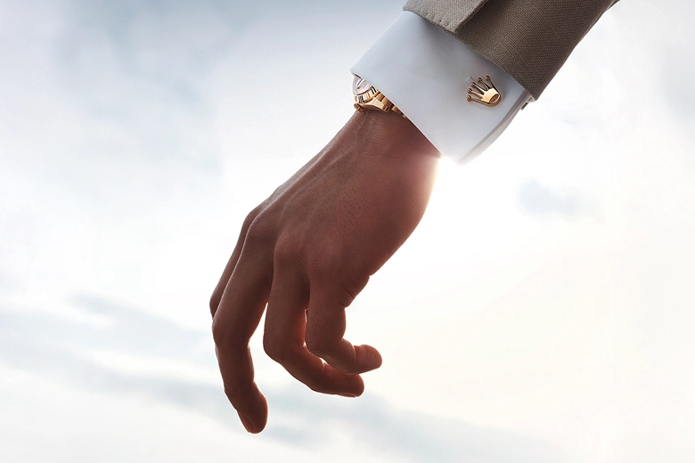 Rolex Submariner in Oystersteel, M126610LV-0002 - Pendulum