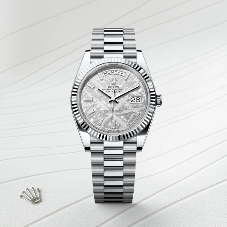 Rolex Day-Date in แพลทินัม, M228236-0011 - Pendulum