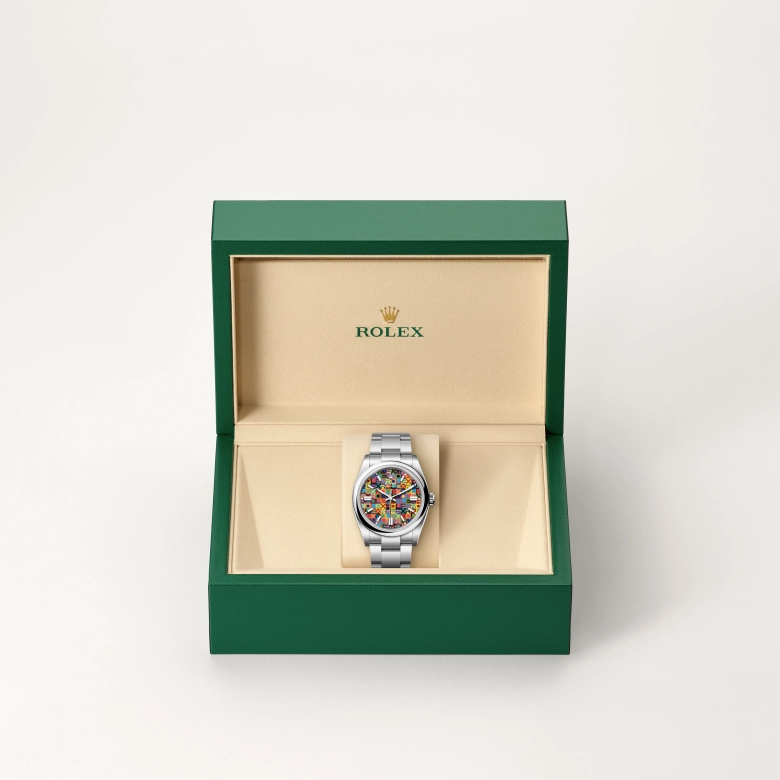 Rolex Oyster Perpetual in Oystersteel, M126000-0016 - Pendulum