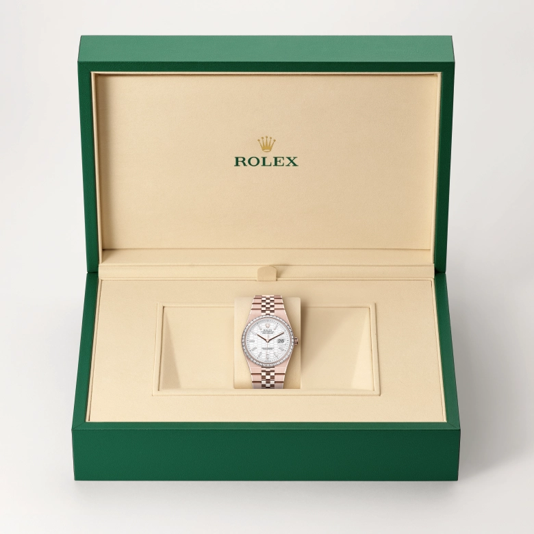 Rolex Land-Dweller in 18 ct Everose gold, M127285TBR-0002 - Pendulum