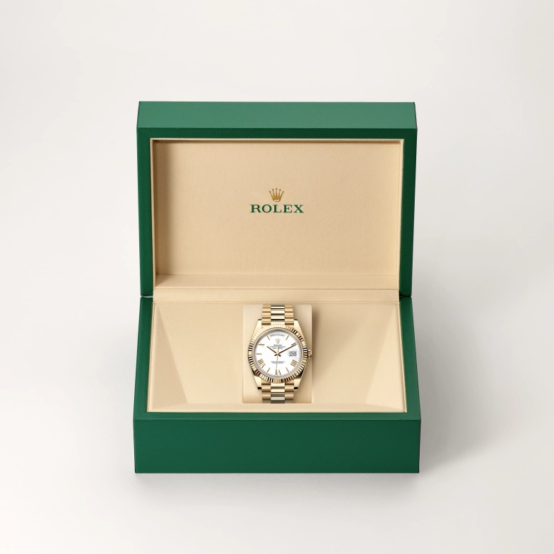 Rolex Day-Date in 18 ct yellow gold, M228238-0042 - Pendulum