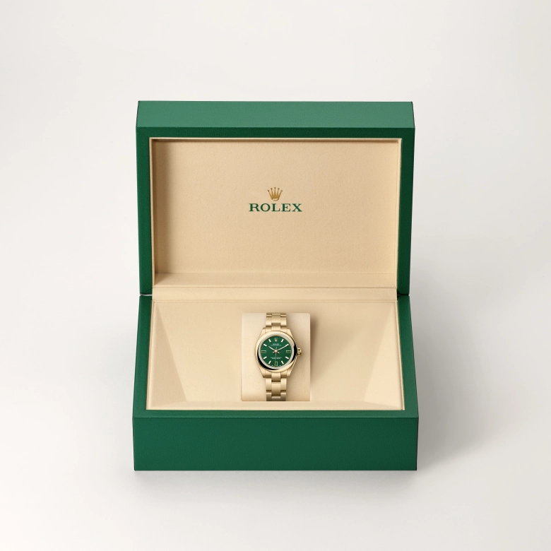 Rolex Oyster Perpetual in 18 ct yellow gold, M276208-0002 - Pendulum