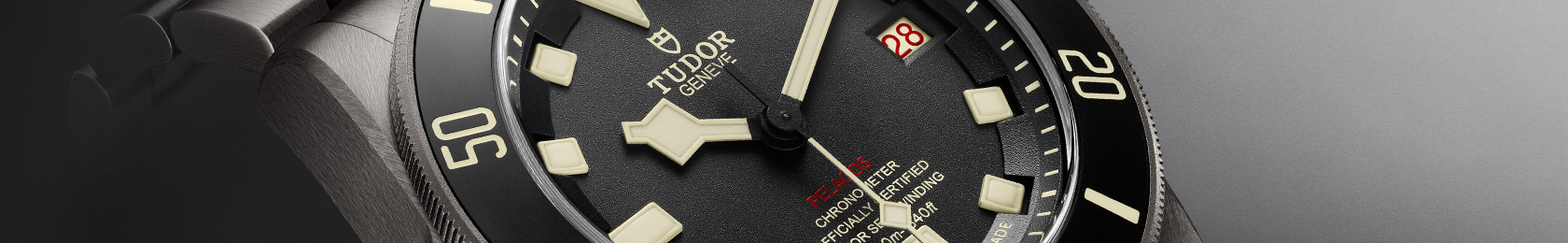 M2543c1a7nu-0001 at SIAM SWISS Tudor Boutique