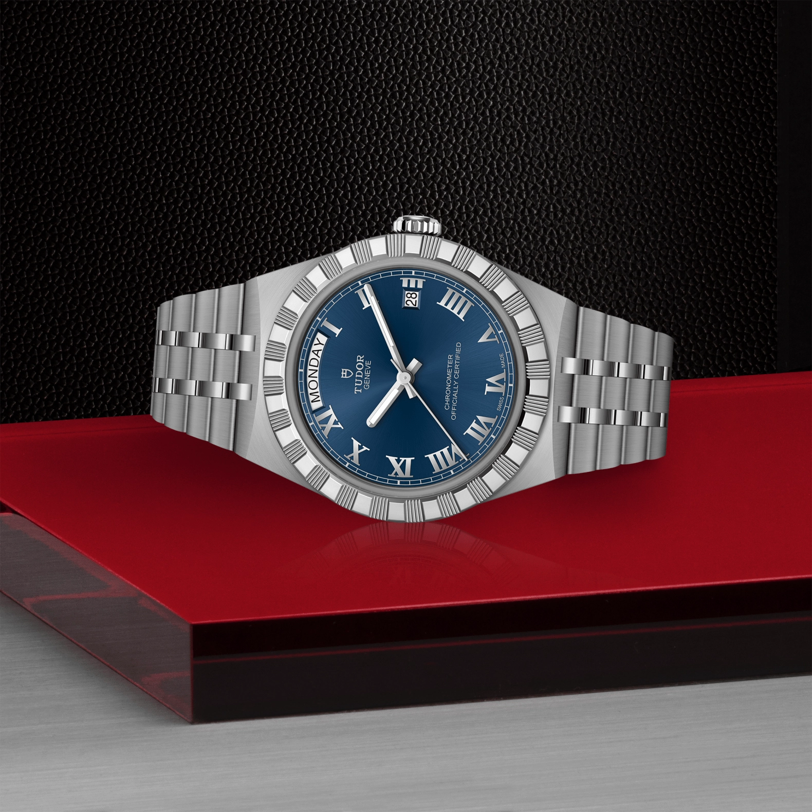 Tudor Royal | | | M2840D1A0-0002 | Tudor Official Retailer - Pendulum