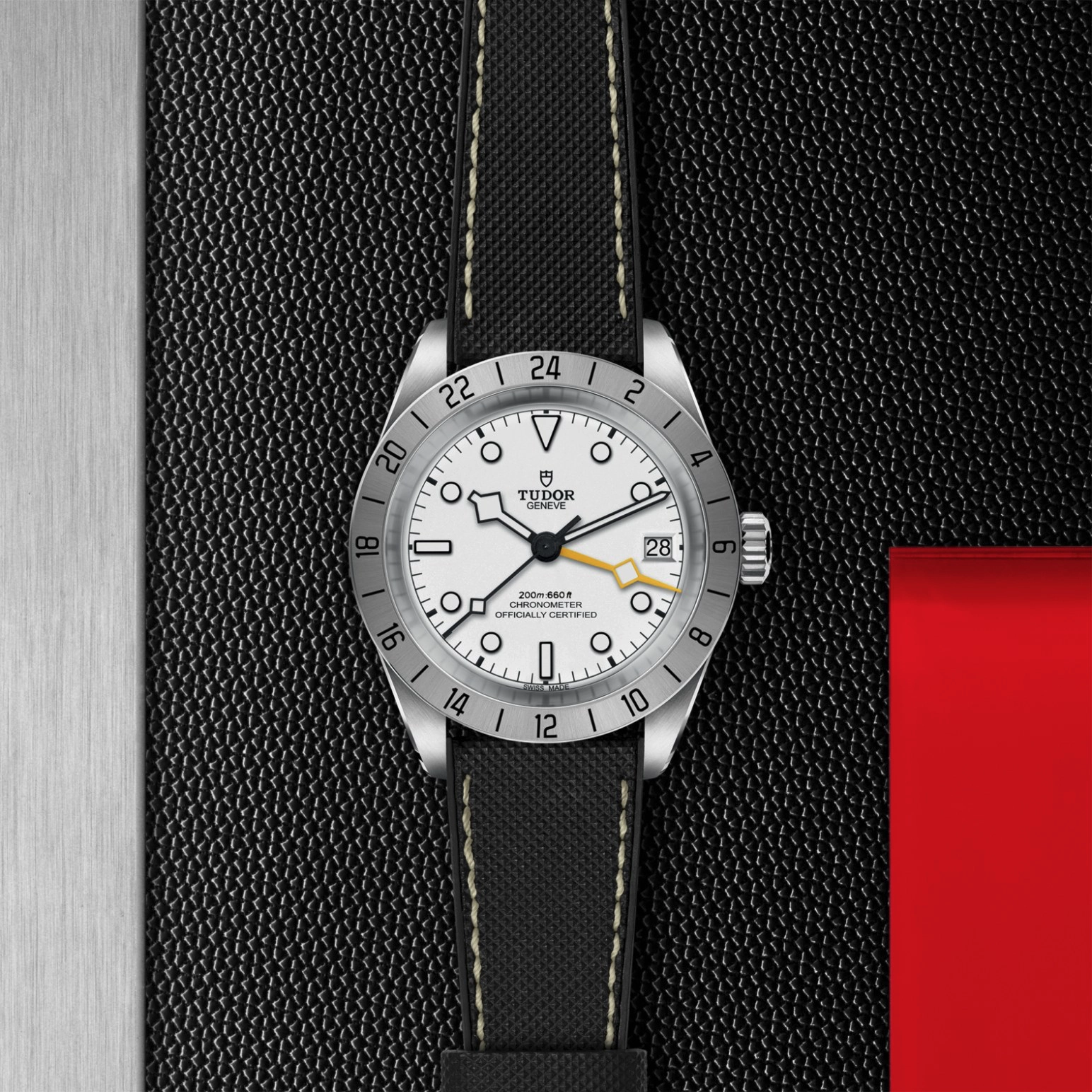 Black Bay Pro | 79470 | Steel | M79470-0006 | Tudor Official Retailer - Pendulum