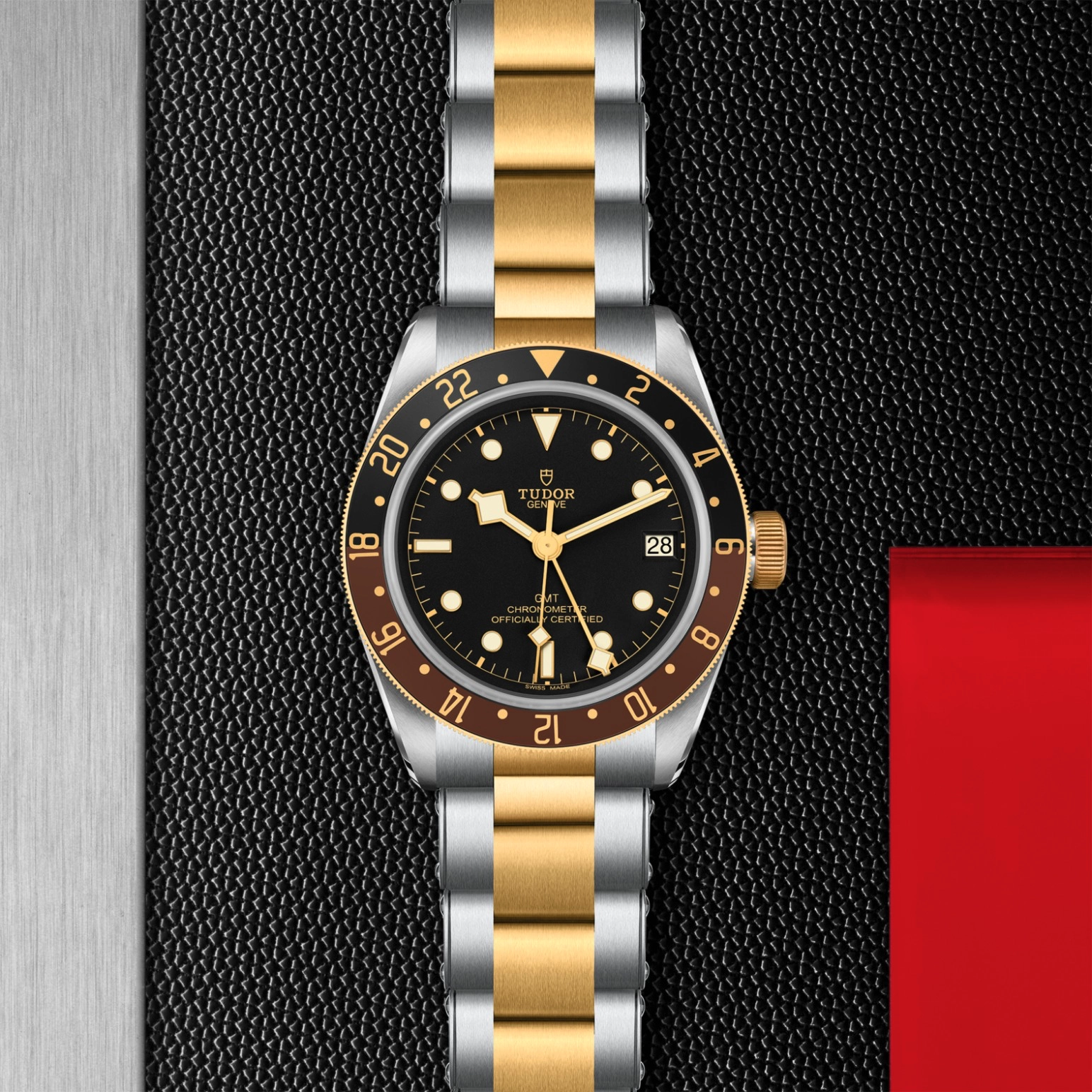 Black Bay GMT | 79833MN | Steel and Gold | M79833MN-0001 | Tudor Official Retailer - Pendulum