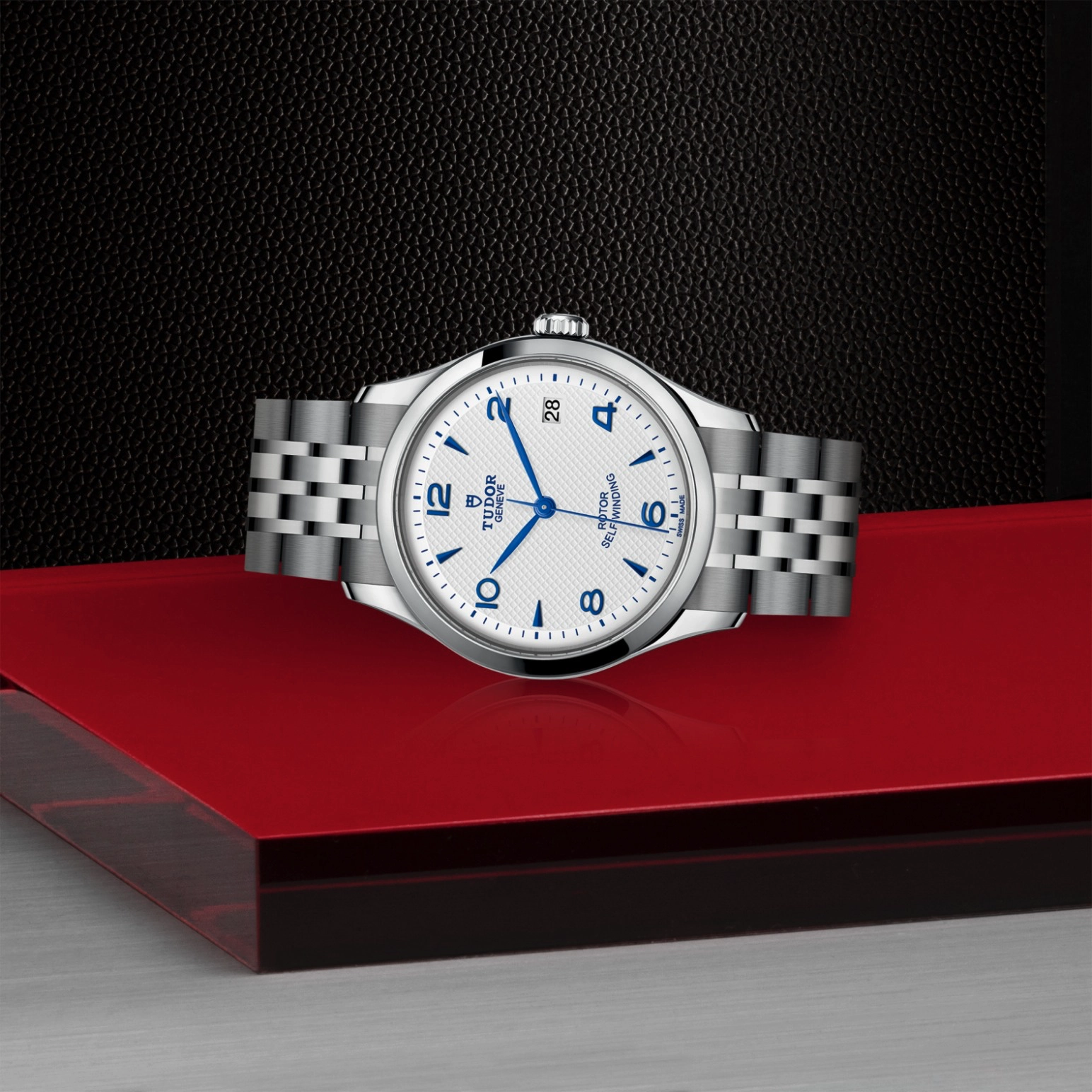 1926 | 91450 | Steel | M91450-0005 | Tudor Official Retailer - Pendulum