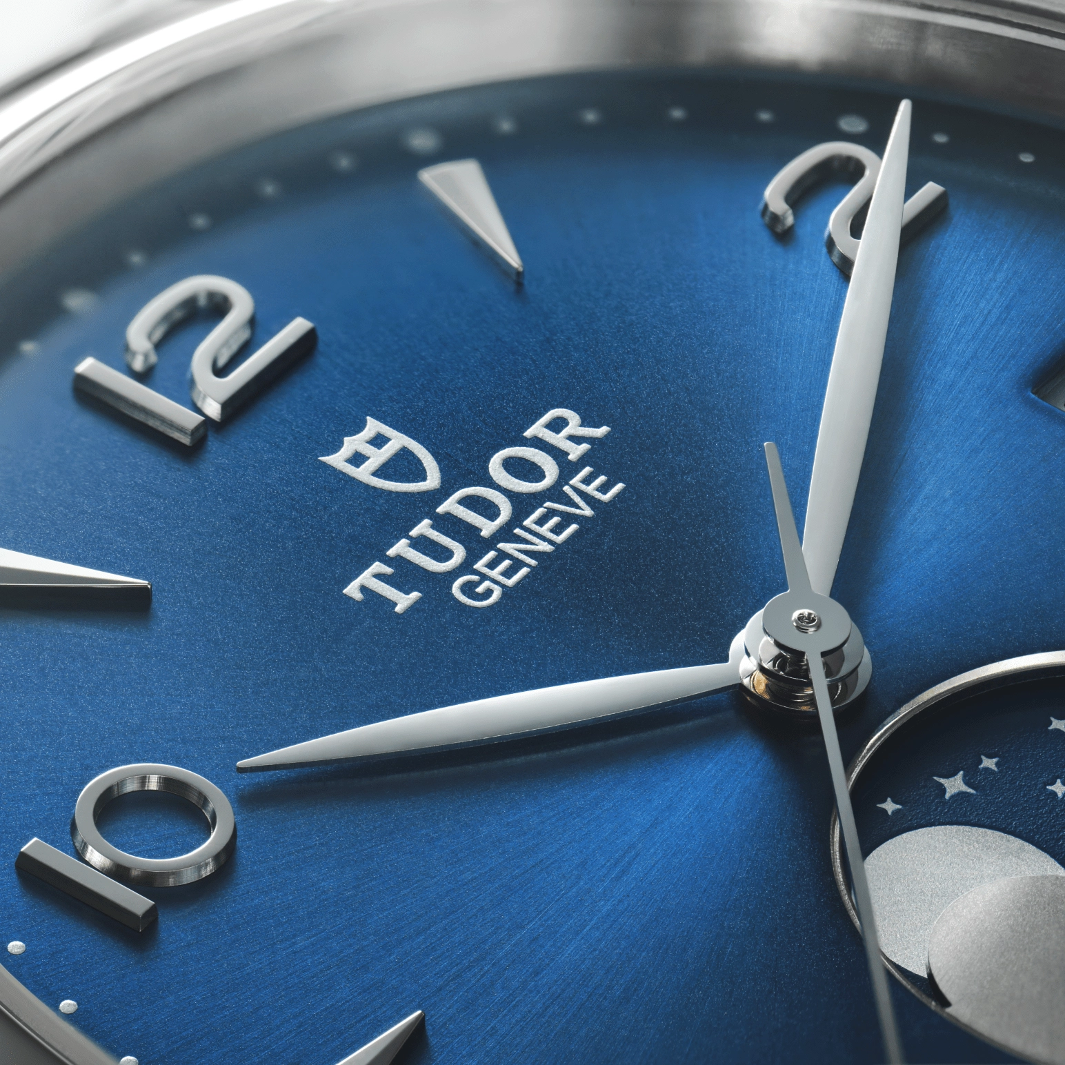 1926 | | | M91560-0002 | Tudor Official Retailer - Pendulum