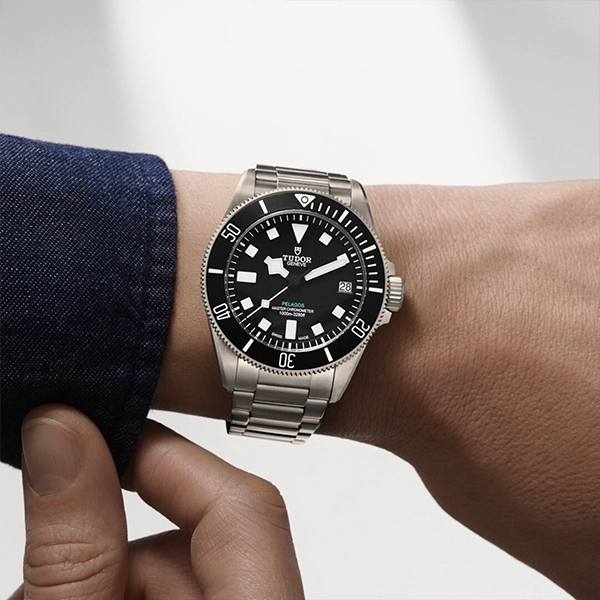 Pelagos - Pendulum Tudor Boutique