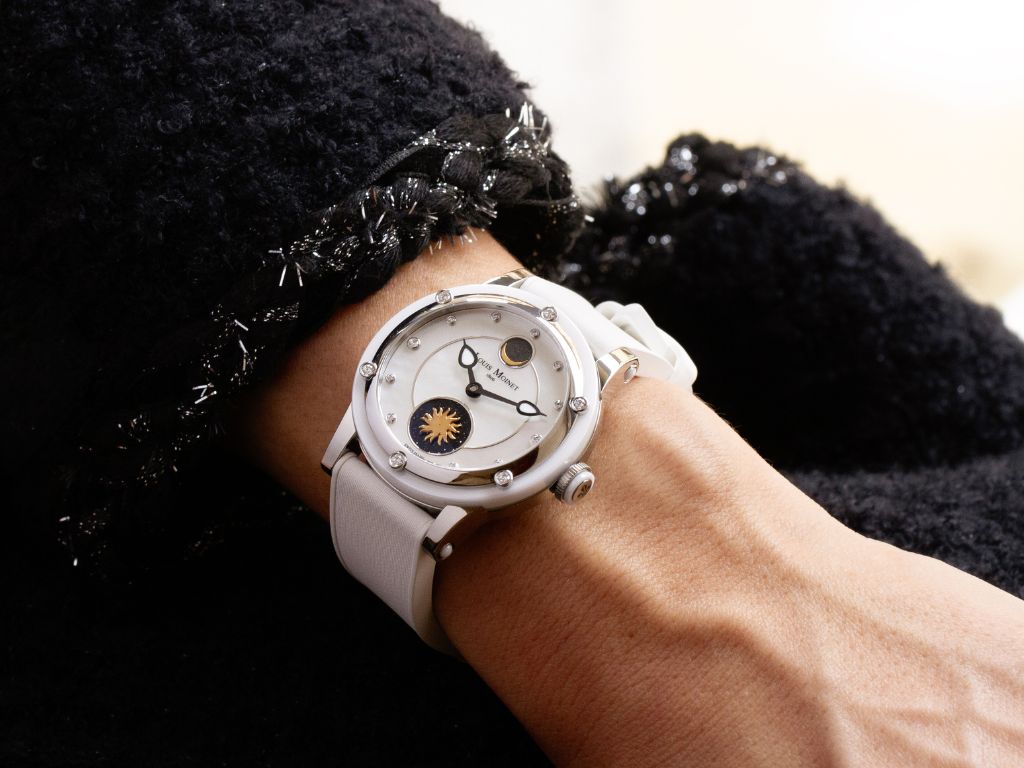 LOU_SKYDANCE_Wristshot